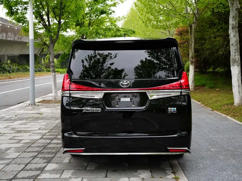 Toyota Vellfire 2023 из CN, фото 6