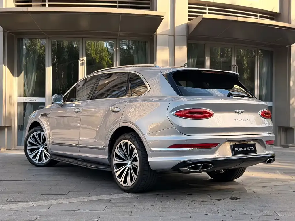 Bentley Bentayga — фото 9