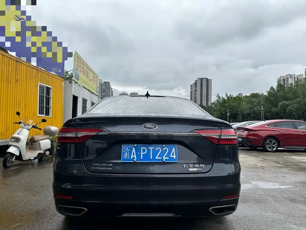 Ford Taurus 2021 из CN, фото 6