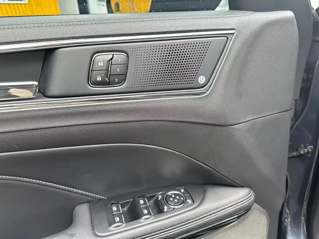 Ford Taurus 2021 из CN, фото 4