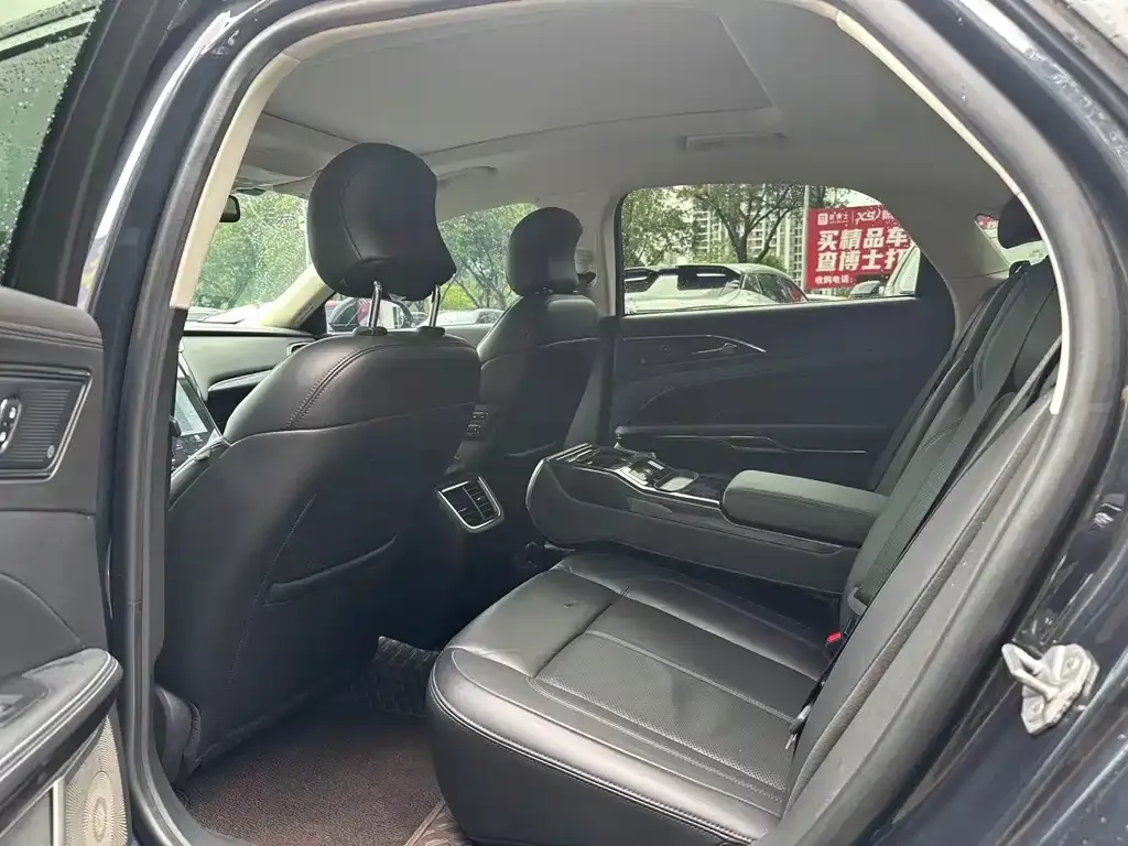 Ford Taurus 2021 из CN, фото 7