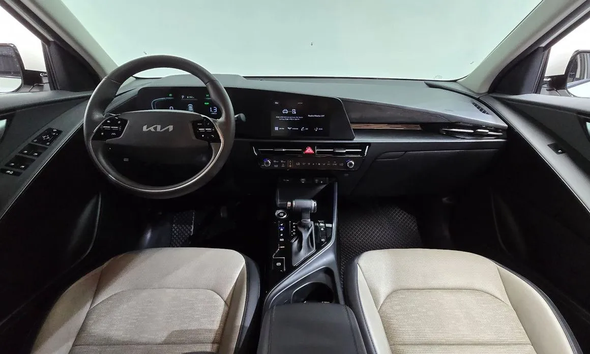 Kia Niro — фото 9