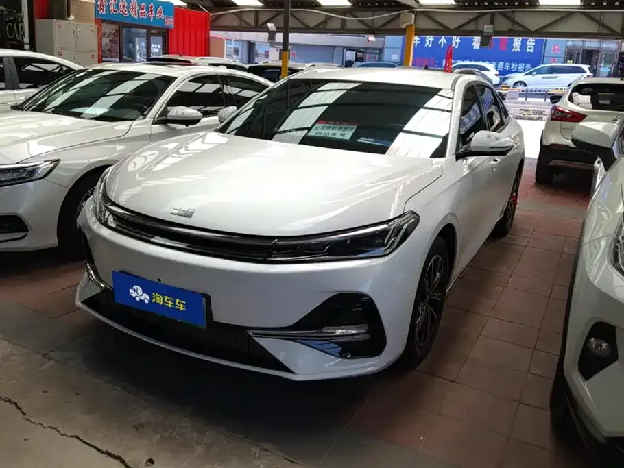 Geely 银河A7 EM