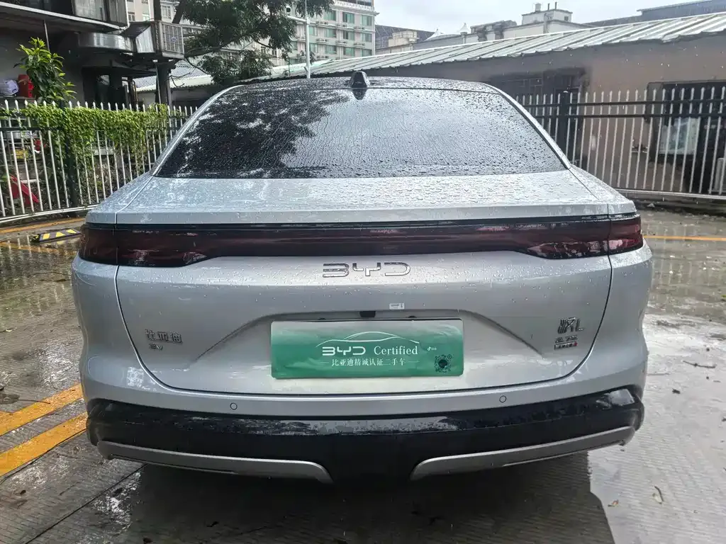 BYD Han L — фото 9