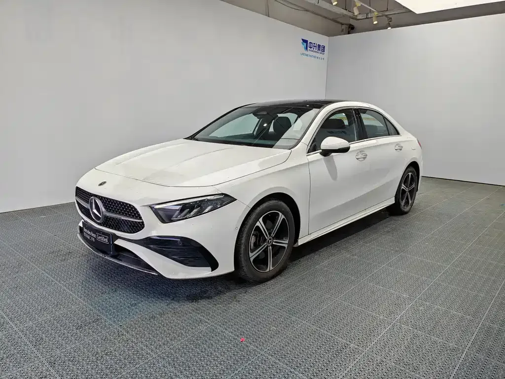 Mercedes-Benz A-Class — фото 1