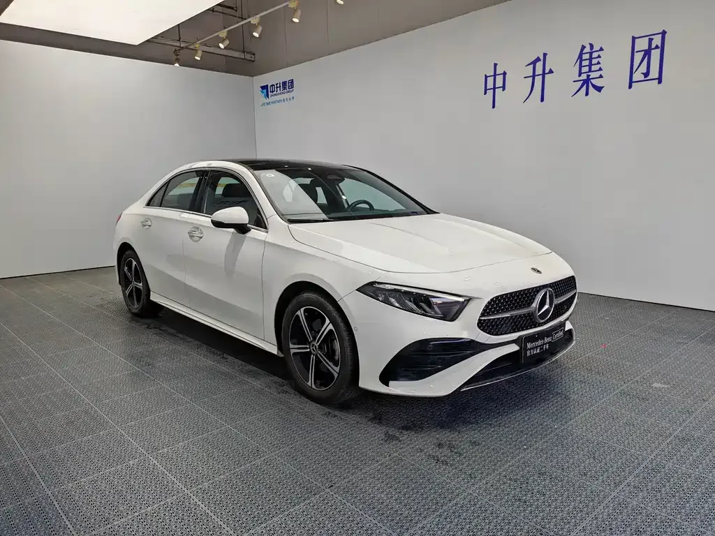 Mercedes-Benz A-Class — фото 10