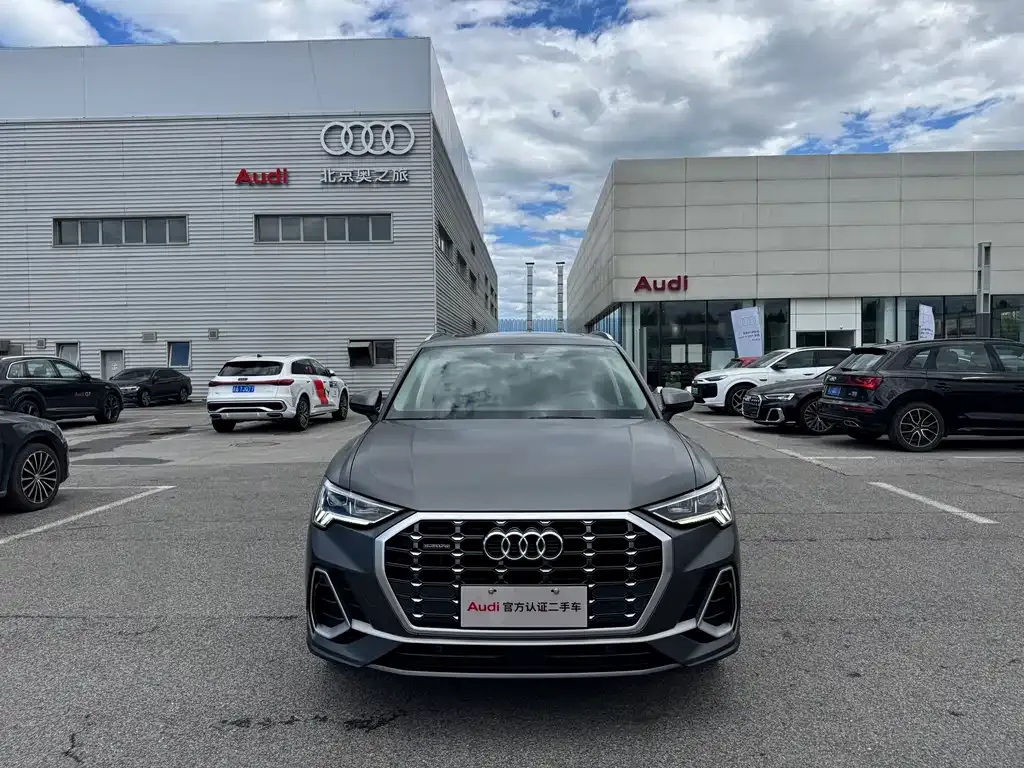 Audi Q3 — фото 6