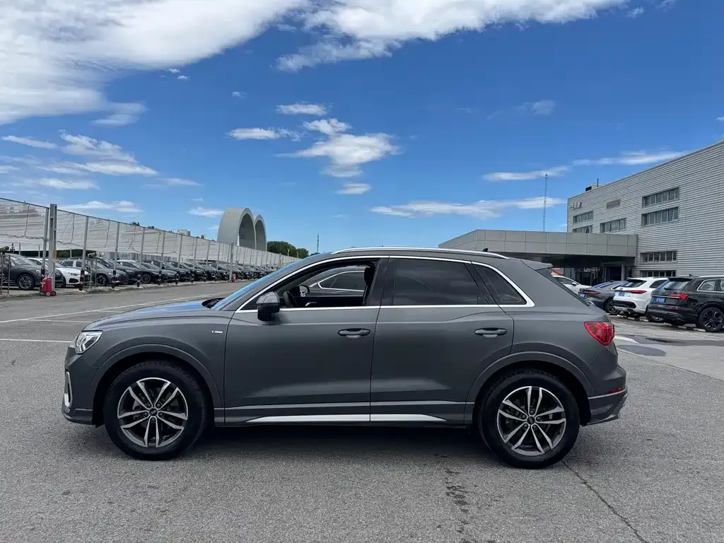 Audi Q3 — фото 3