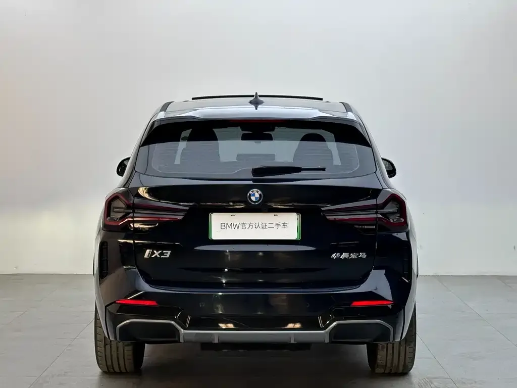 BMW iX3 — фото 4