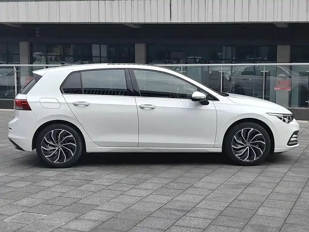 Volkswagen Golf — фото 4
