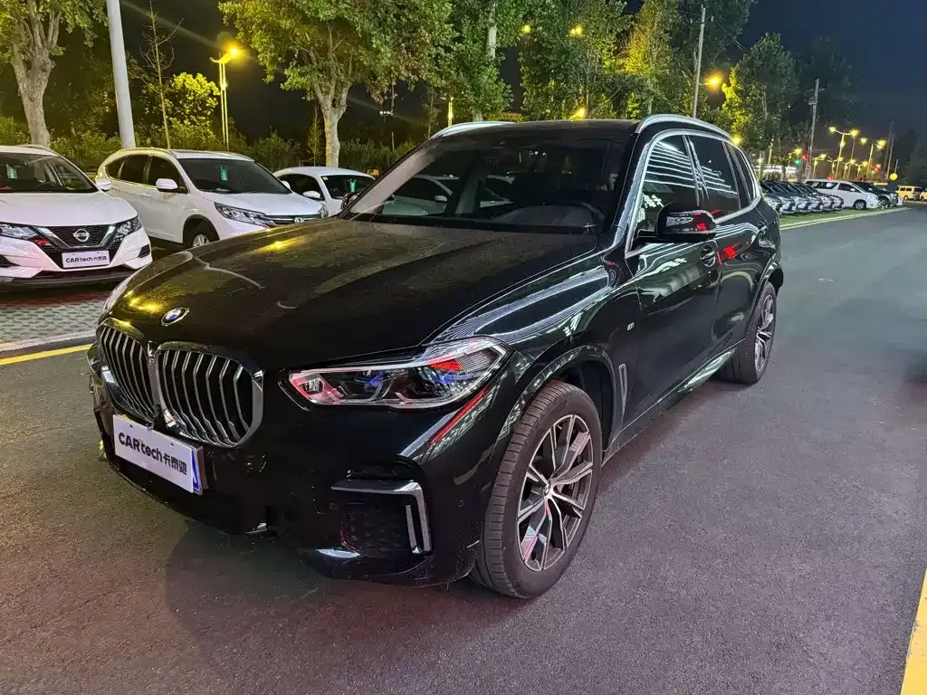 BMW X5 (Import) — фото 1