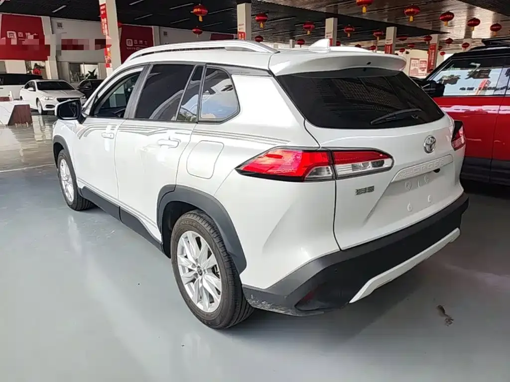 Toyota Corolla Cross — фото 3