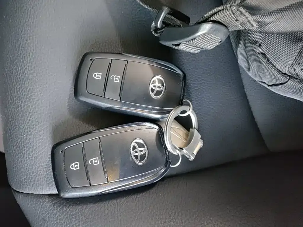 Toyota Corolla Cross — фото 8