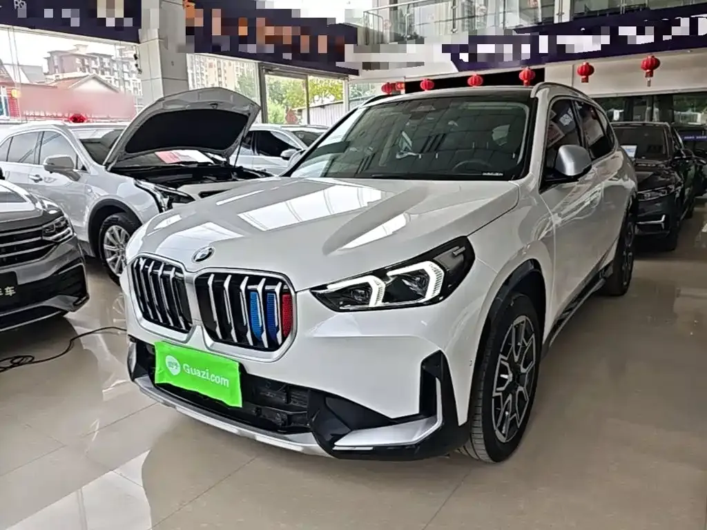 BMW X1 — фото 1