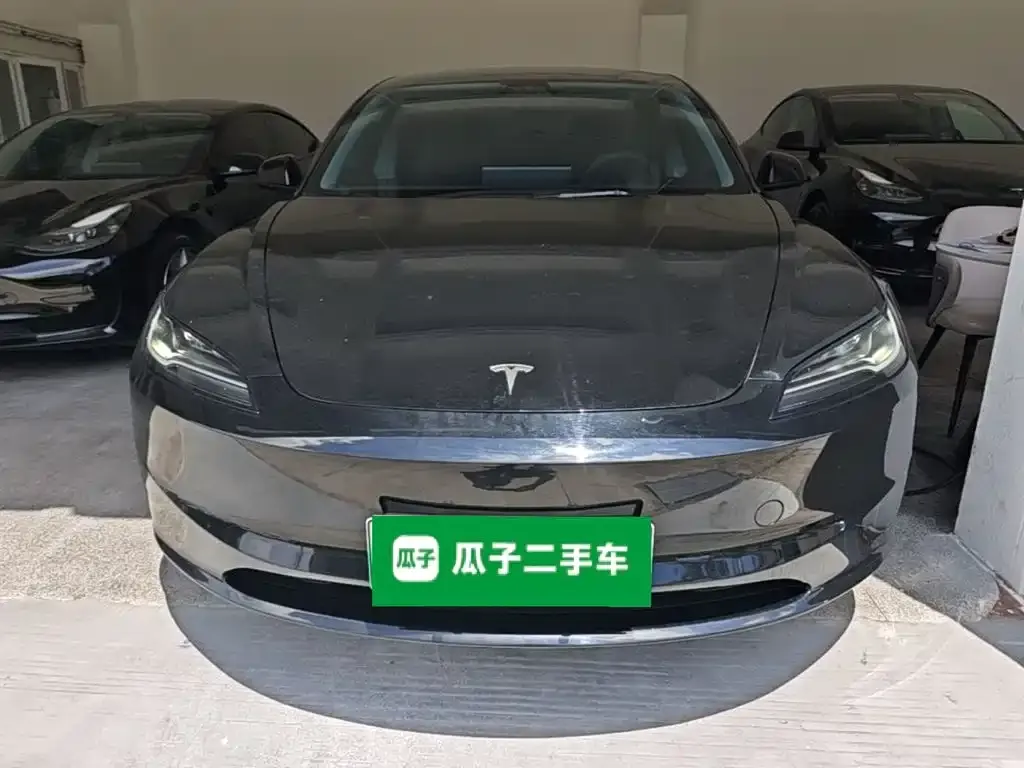 Tesla Model 3 — фото 3
