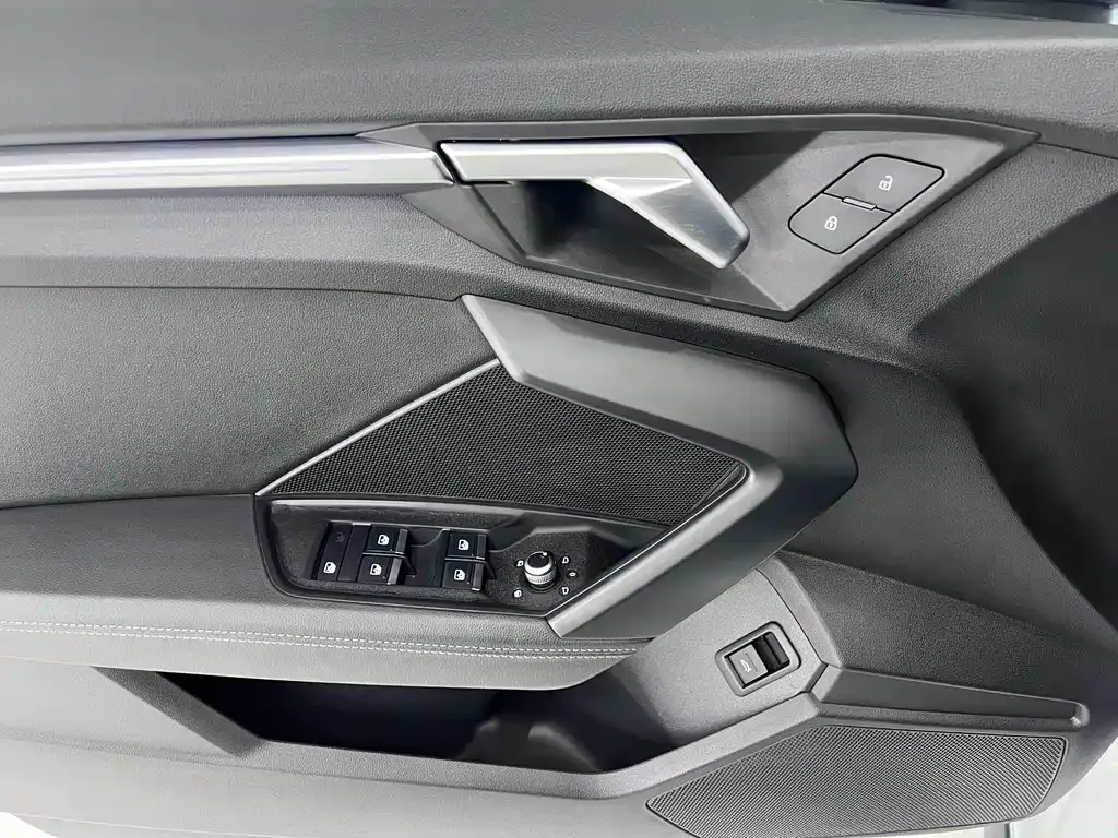 Audi A3 — фото 8