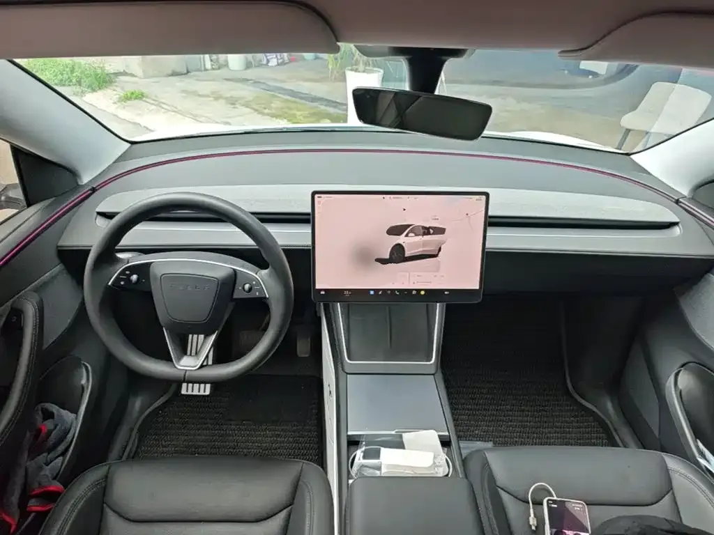 Tesla Model Y — фото 7