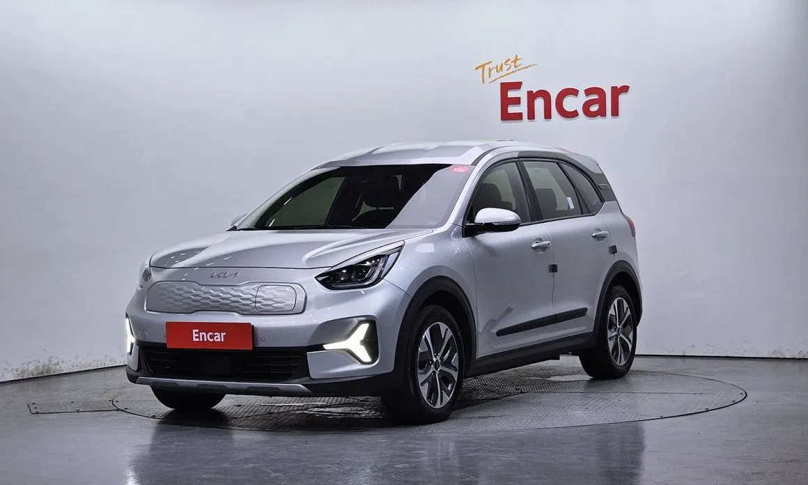 Kia Niro — фото 1