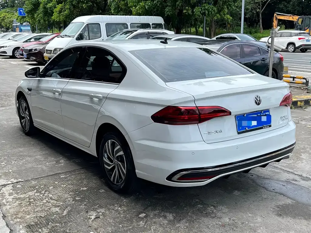 Volkswagen Bora 2023 из CN, фото 7