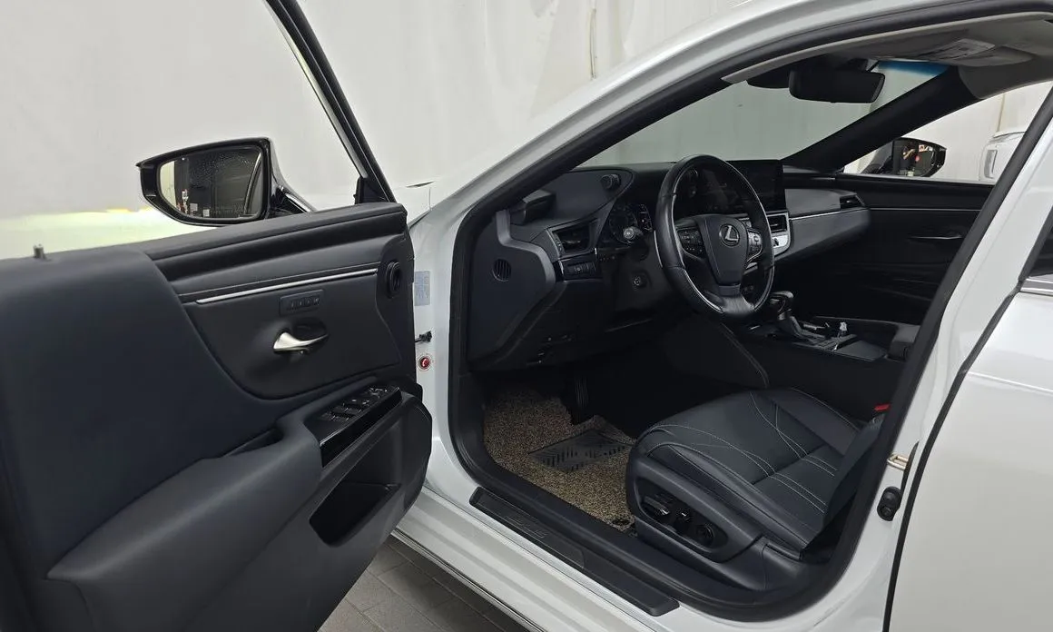 Lexus ES 2026 из KR, фото 3