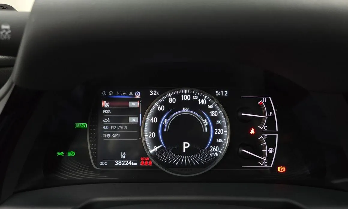 Lexus ES 2026 из KR, фото 8