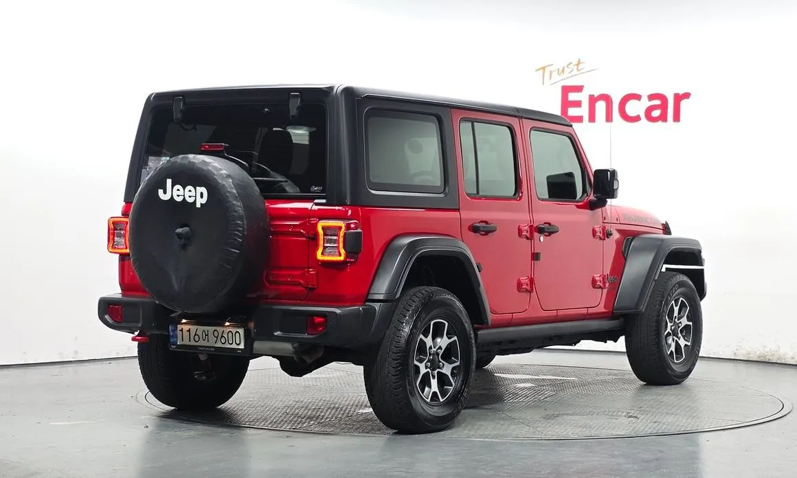 Jeep Wrangler — фото 7