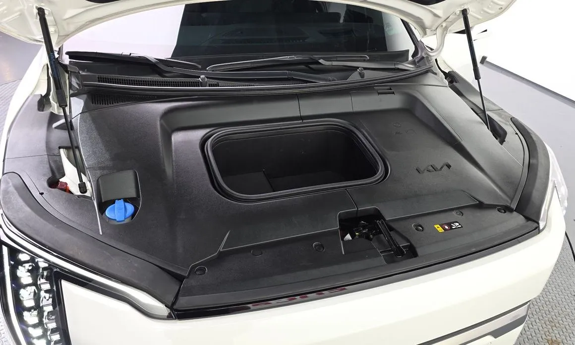 Kia EV3 — фото 10