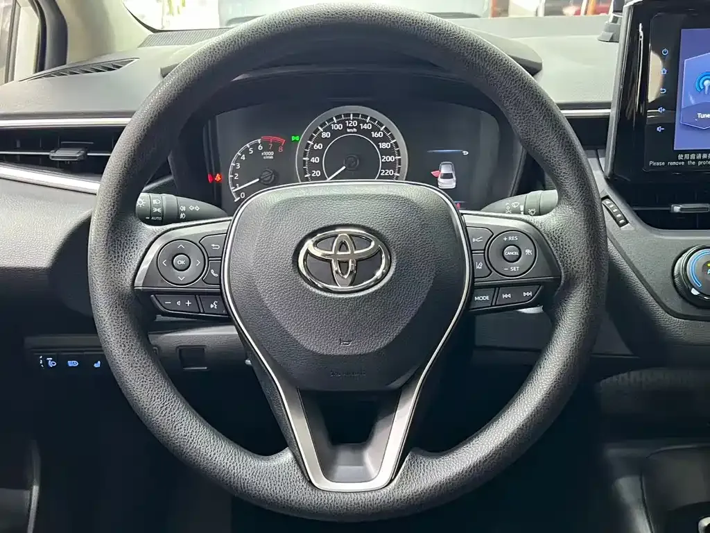 Toyota Corolla — фото 9