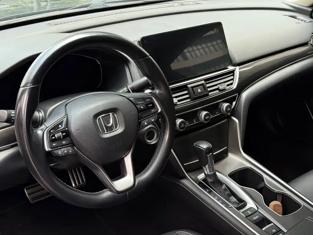Honda Accord — фото 5
