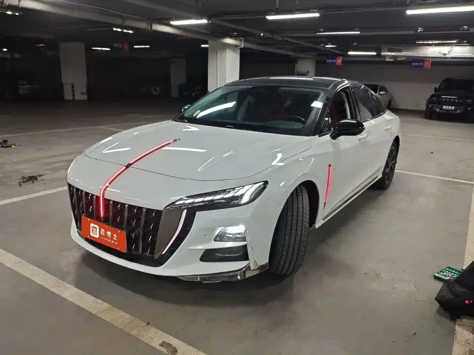 Hongqi H6
