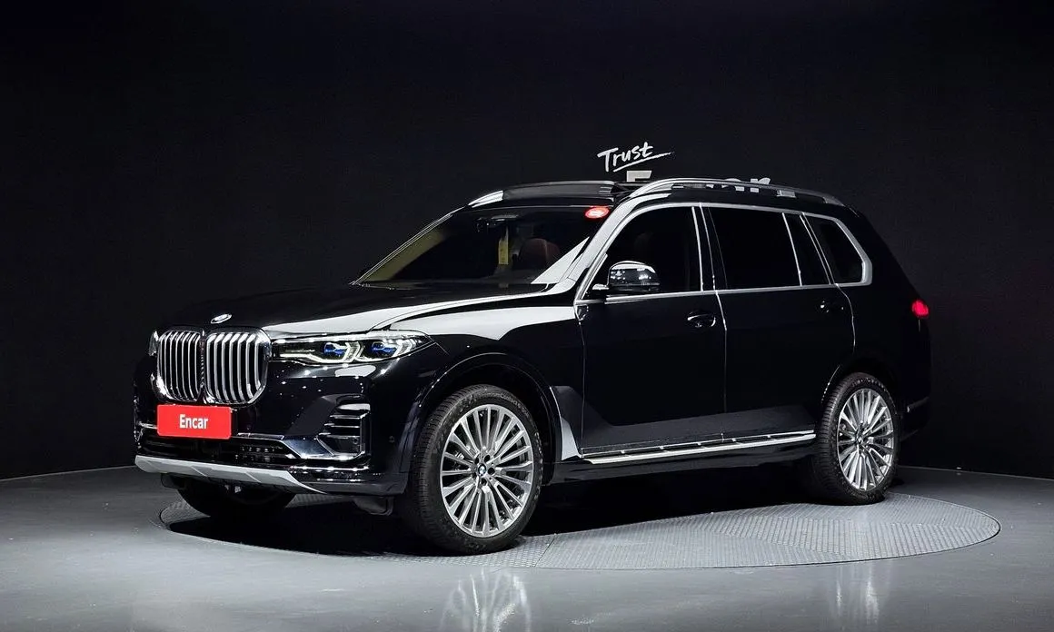 BMW X7 — фото 1