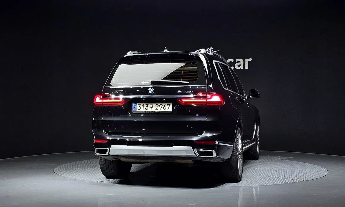 BMW X7 — фото 6