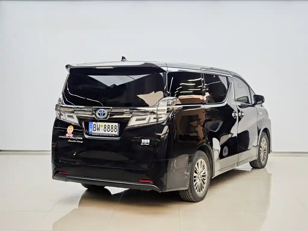 Toyota Vellfire — фото 5