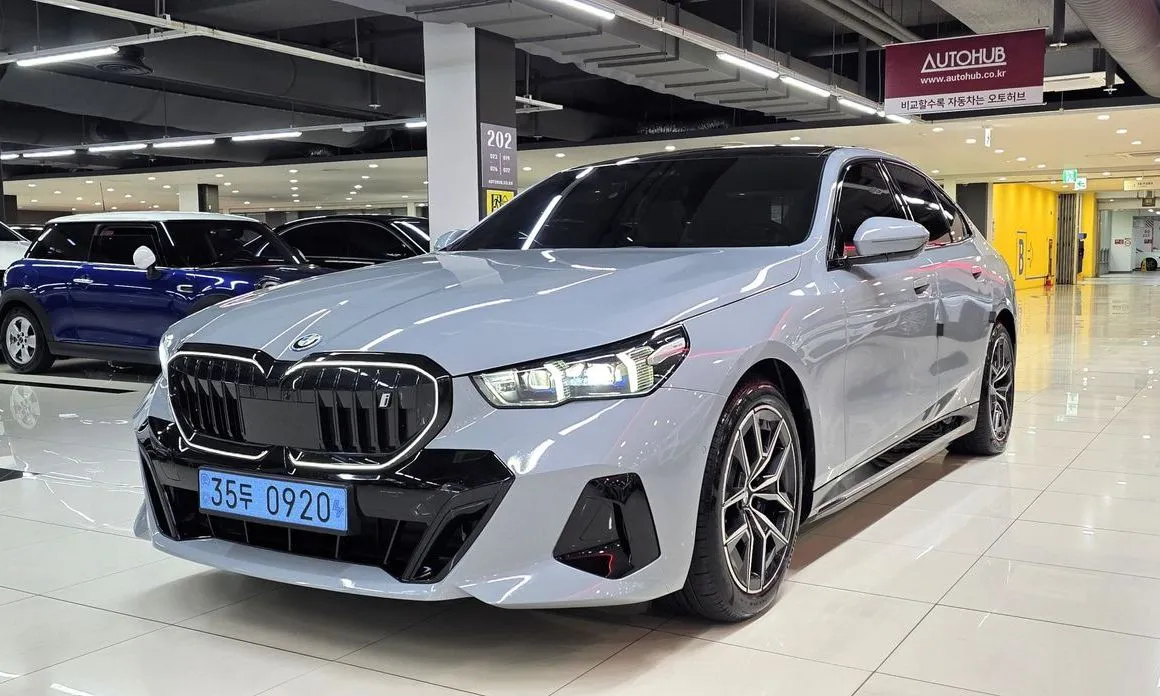 BMW i5 — фото 6