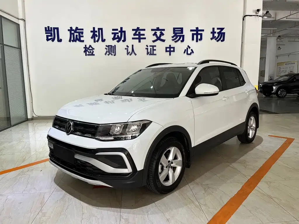 Volkswagen T-Cross — фото 1