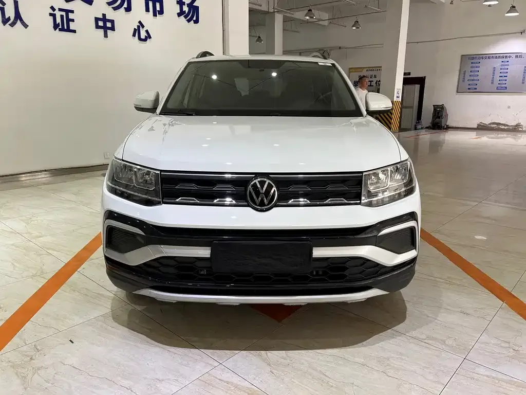 Volkswagen T-Cross — фото 8