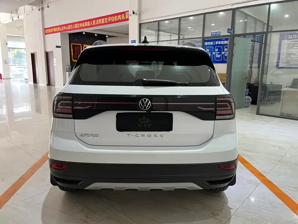 Volkswagen T-Cross — фото 2