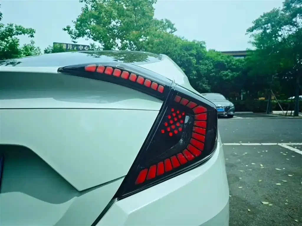 Honda Civic — фото 5