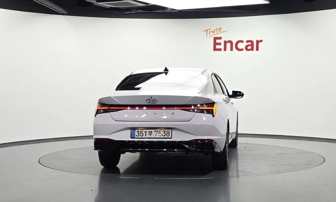 Hyundai AVANTE — фото 4