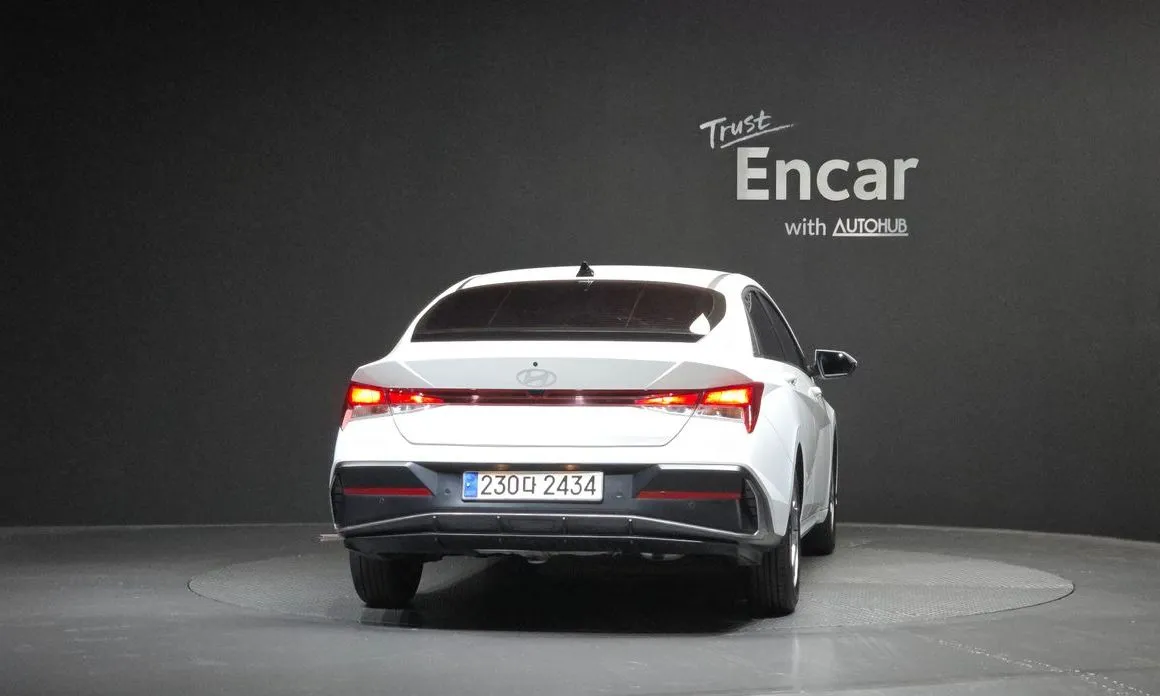 Hyundai AVANTE — фото 2