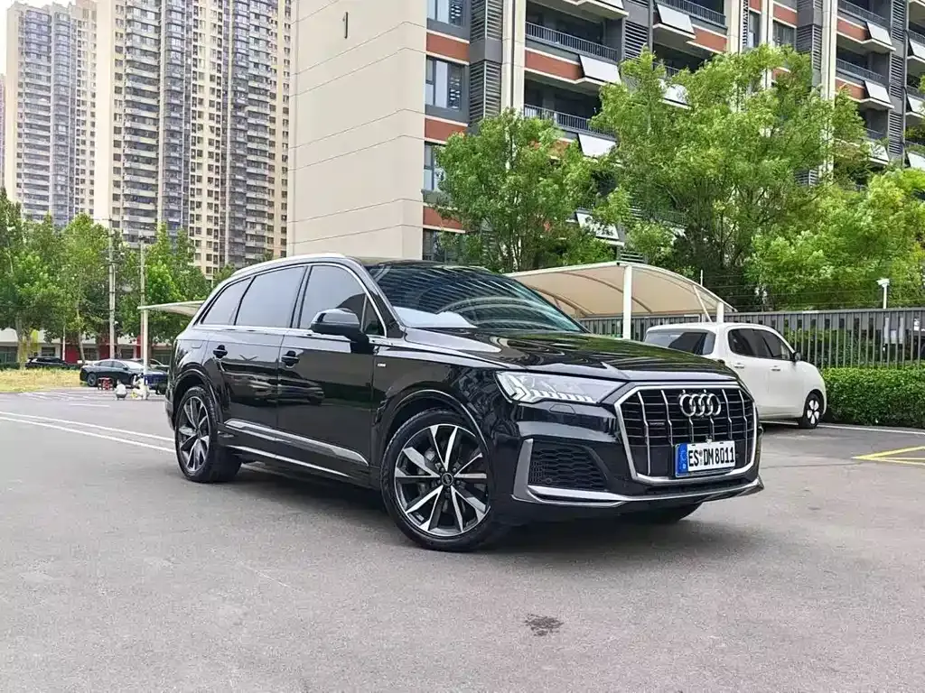 Audi Q7 — фото 4