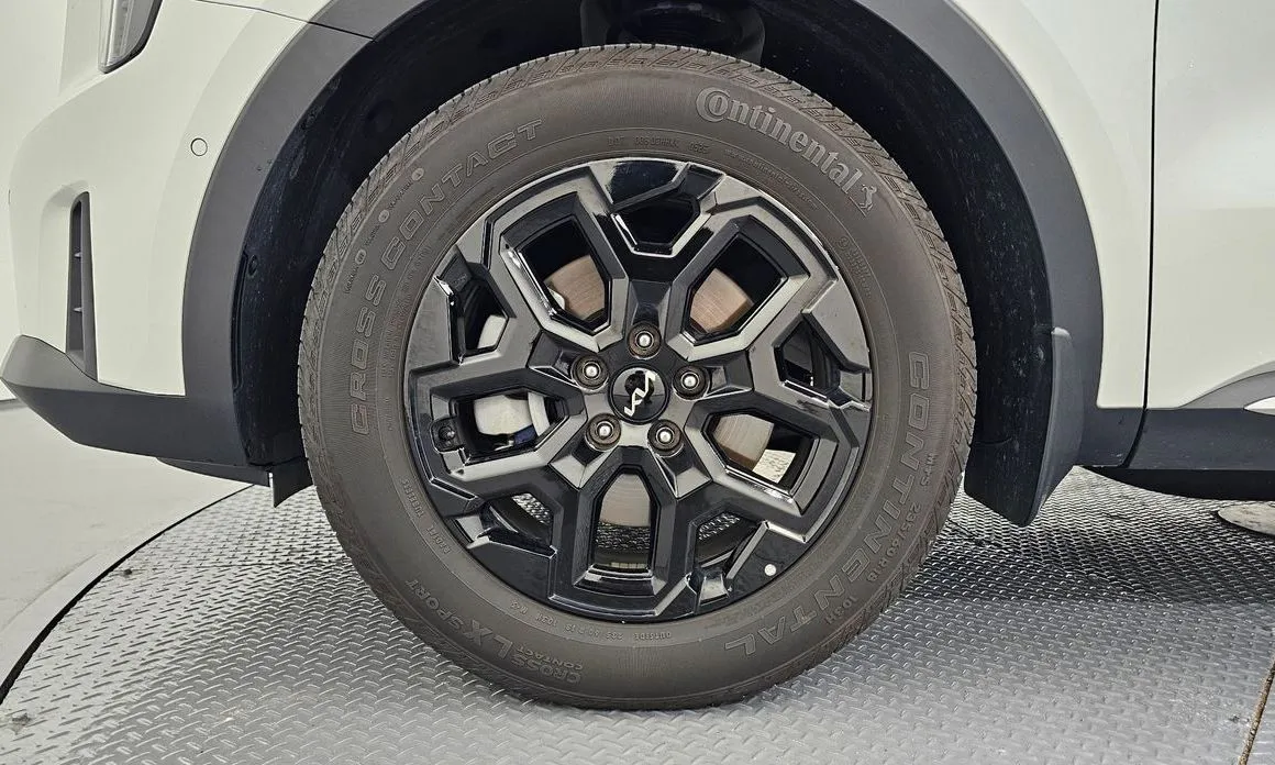Kia Sorento — фото 4