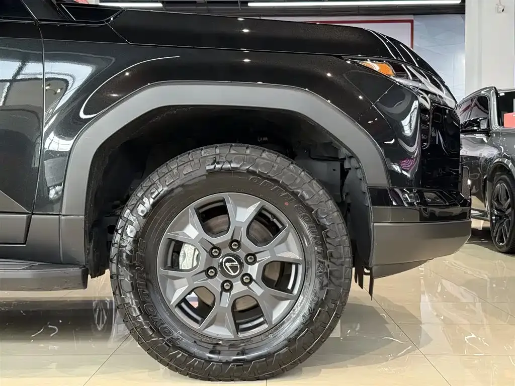 Lexus GX 2025 из CN, фото 8