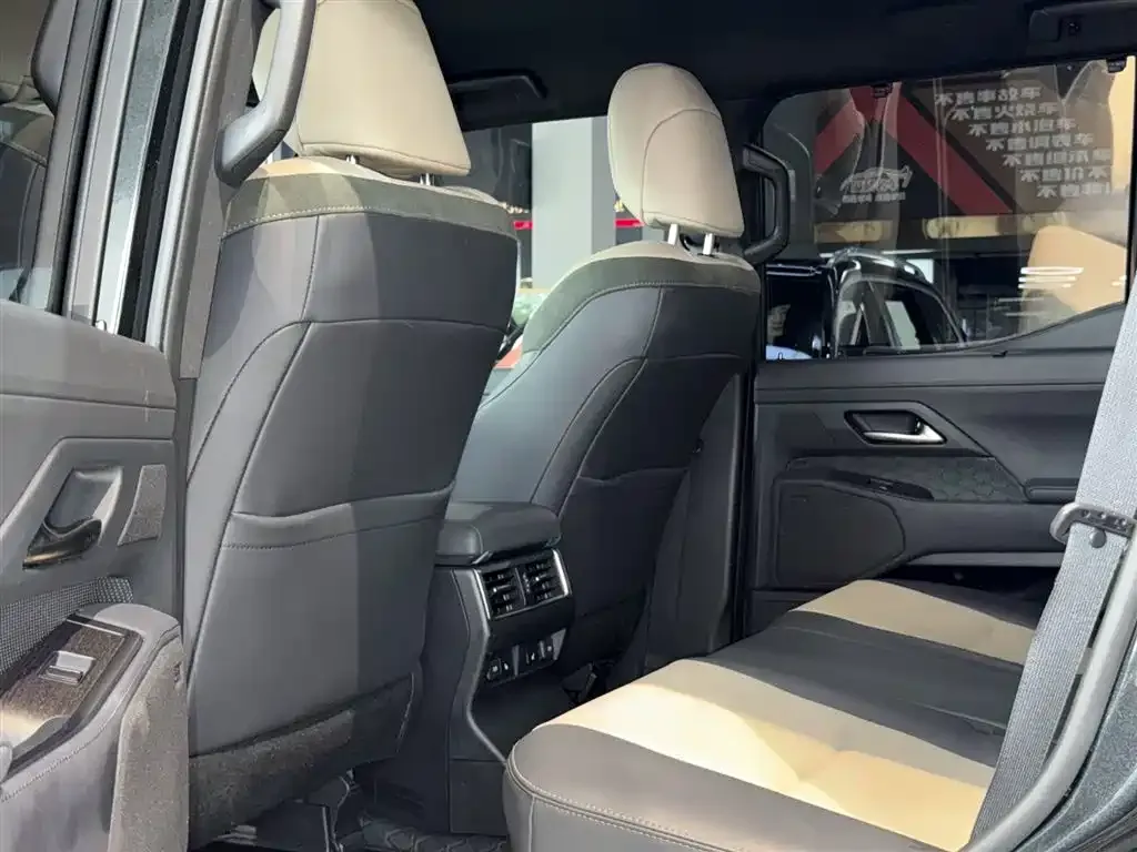 Lexus GX 2025 из CN, фото 3