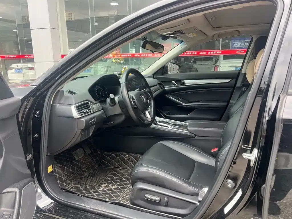 Honda Accord — фото 4