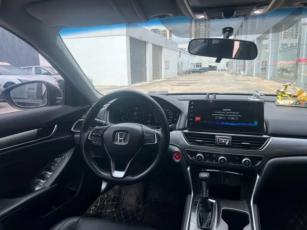 Honda Accord — фото 5