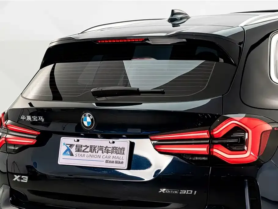 BMW X3 — фото 10
