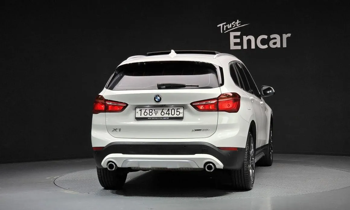 BMW X1 — фото 5