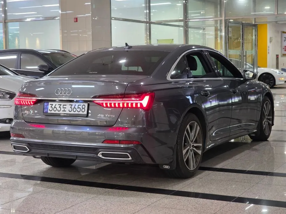 Audi A6 — фото 10