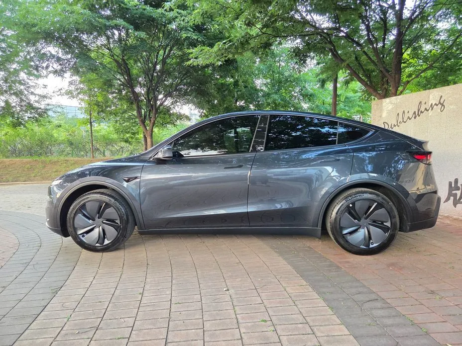 Tesla Model Y — фото 7